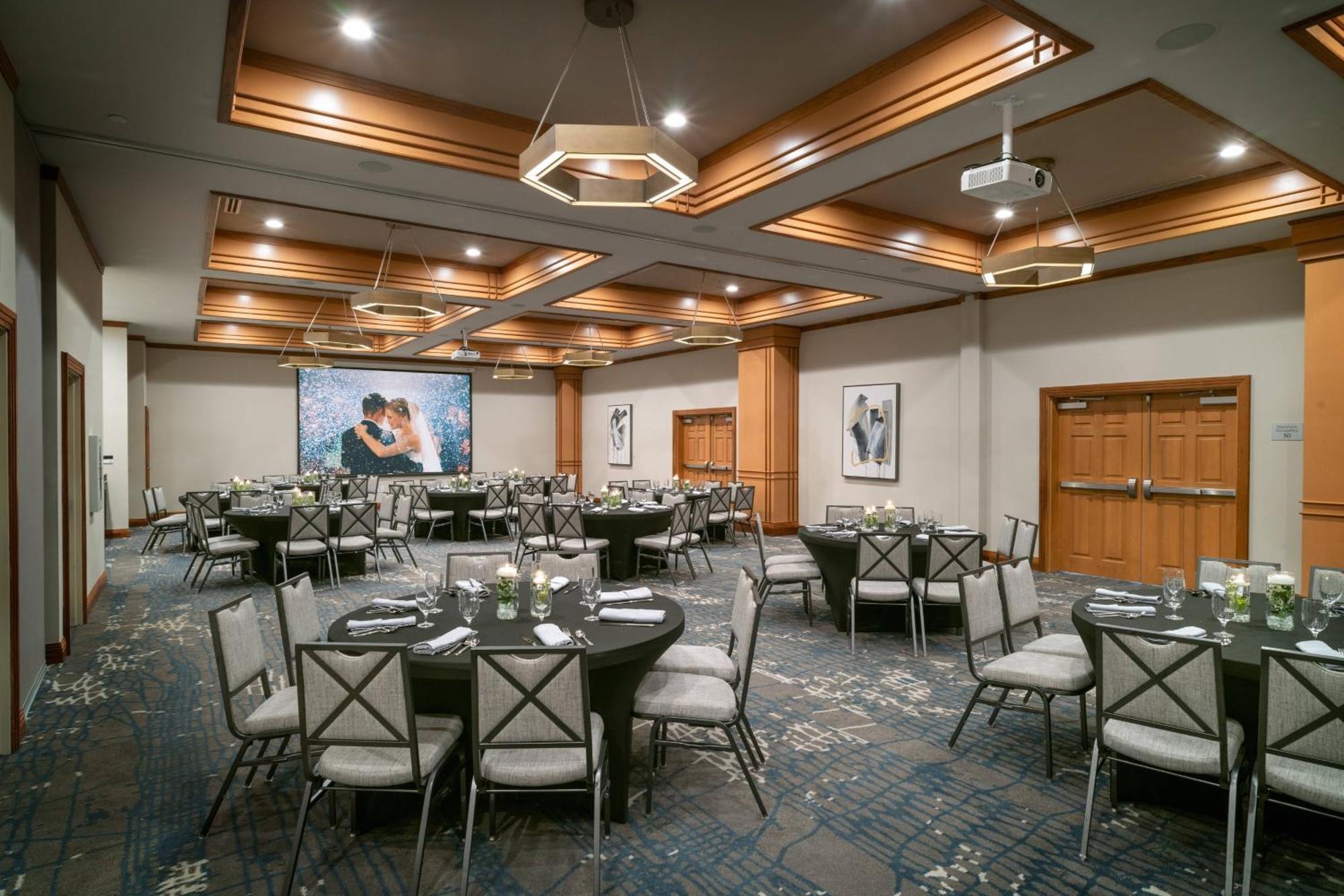 Delta Hotels By Marriott Huntington Mall Barboursville Ngoại thất bức ảnh