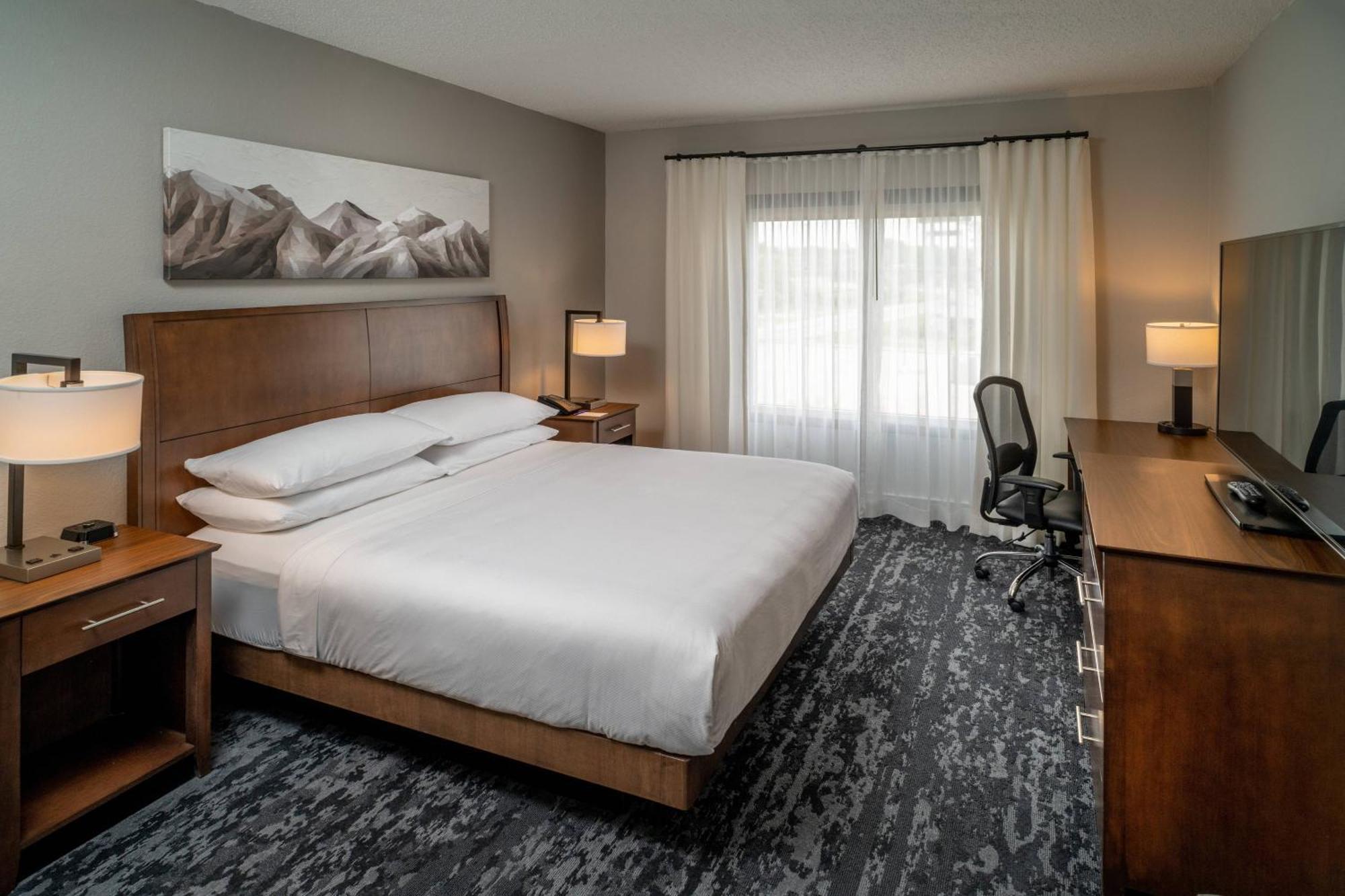 Delta Hotels By Marriott Huntington Mall Barboursville Ngoại thất bức ảnh